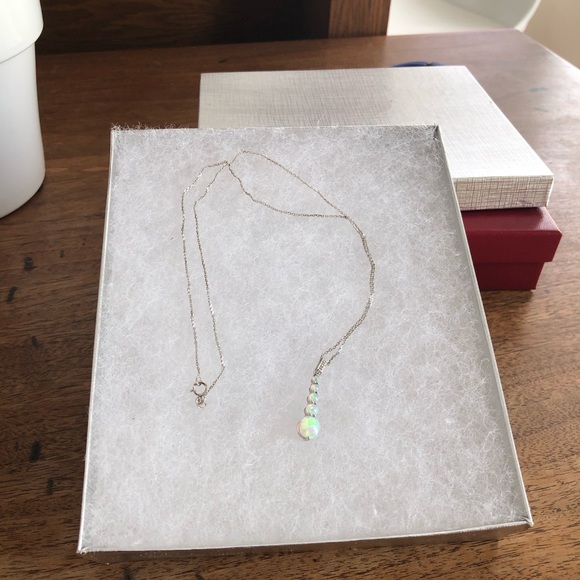 X SOLD X White opales and diamonds in 14k white gold necklace - Picture 6 of 7